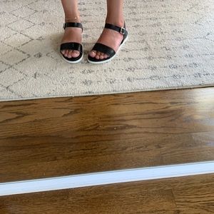 A New Day strappy mini flat sandals size 7.5